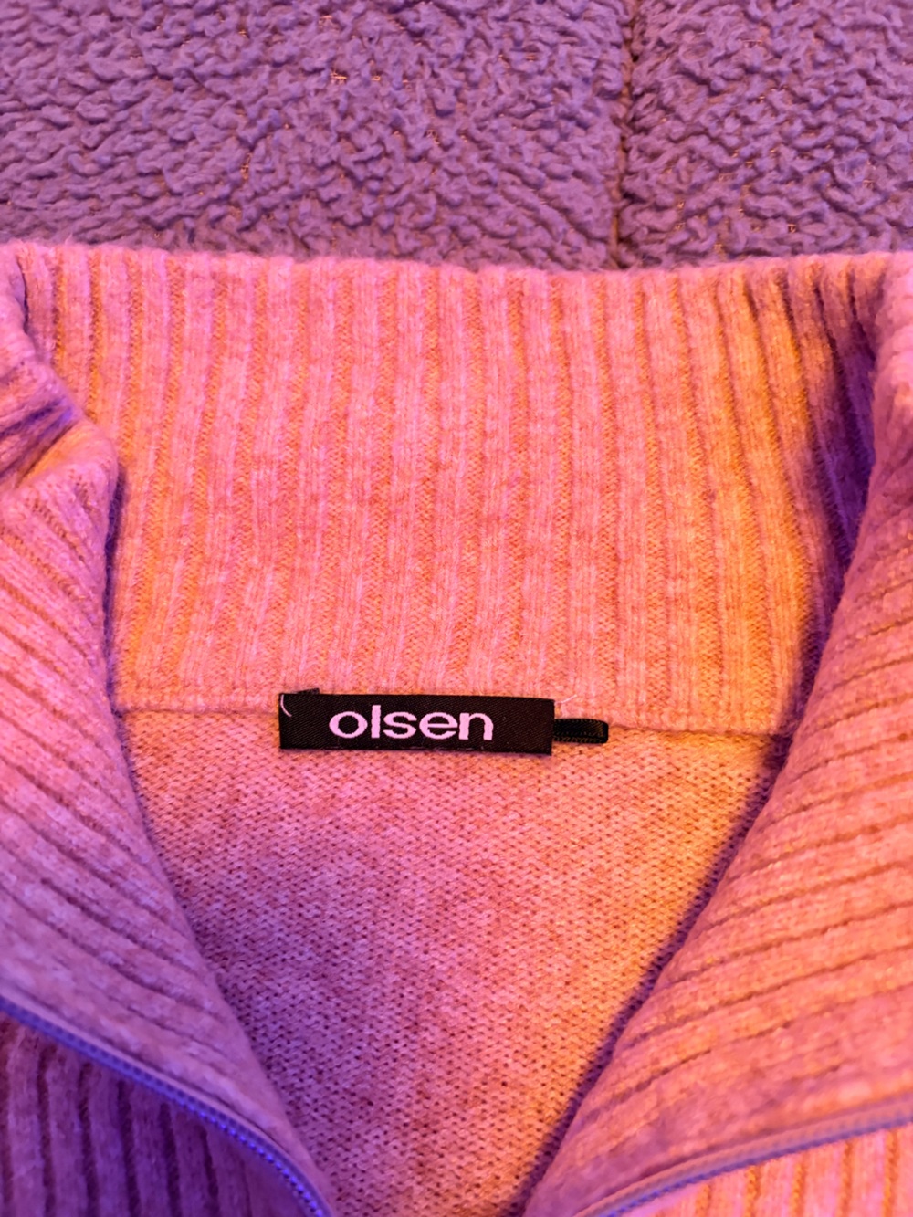 Olsen. 

Women's Ribbed Zip Sweater Jacket in Pink
